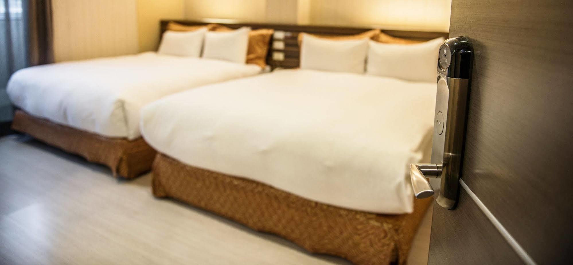 Wecan Hotel كاوشيونغ المظهر الخارجي الصورة